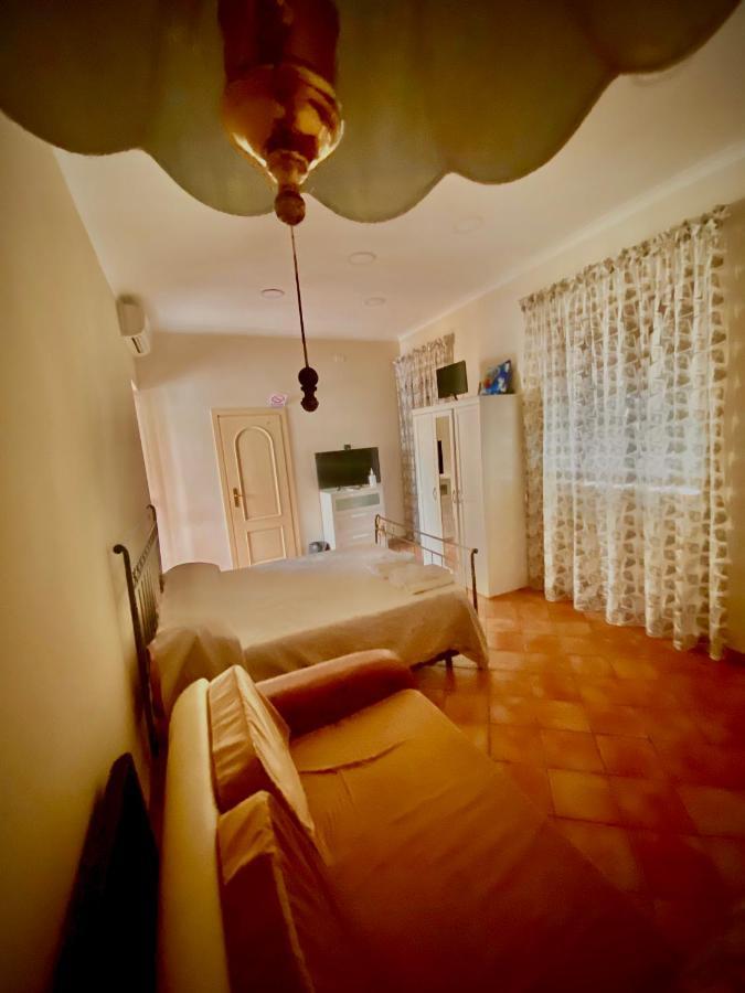 Casa Di Nonna Mia Bed & Breakfast Napoli Bagian luar foto